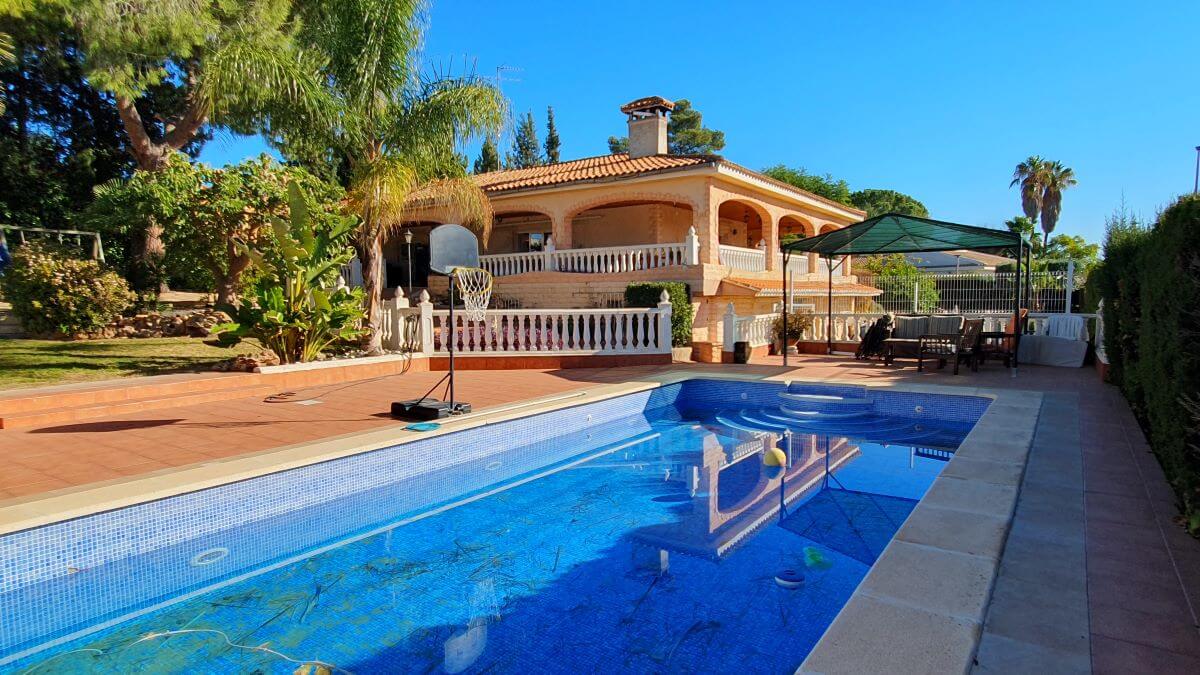 Big detached villa in La Eliana, Valencia