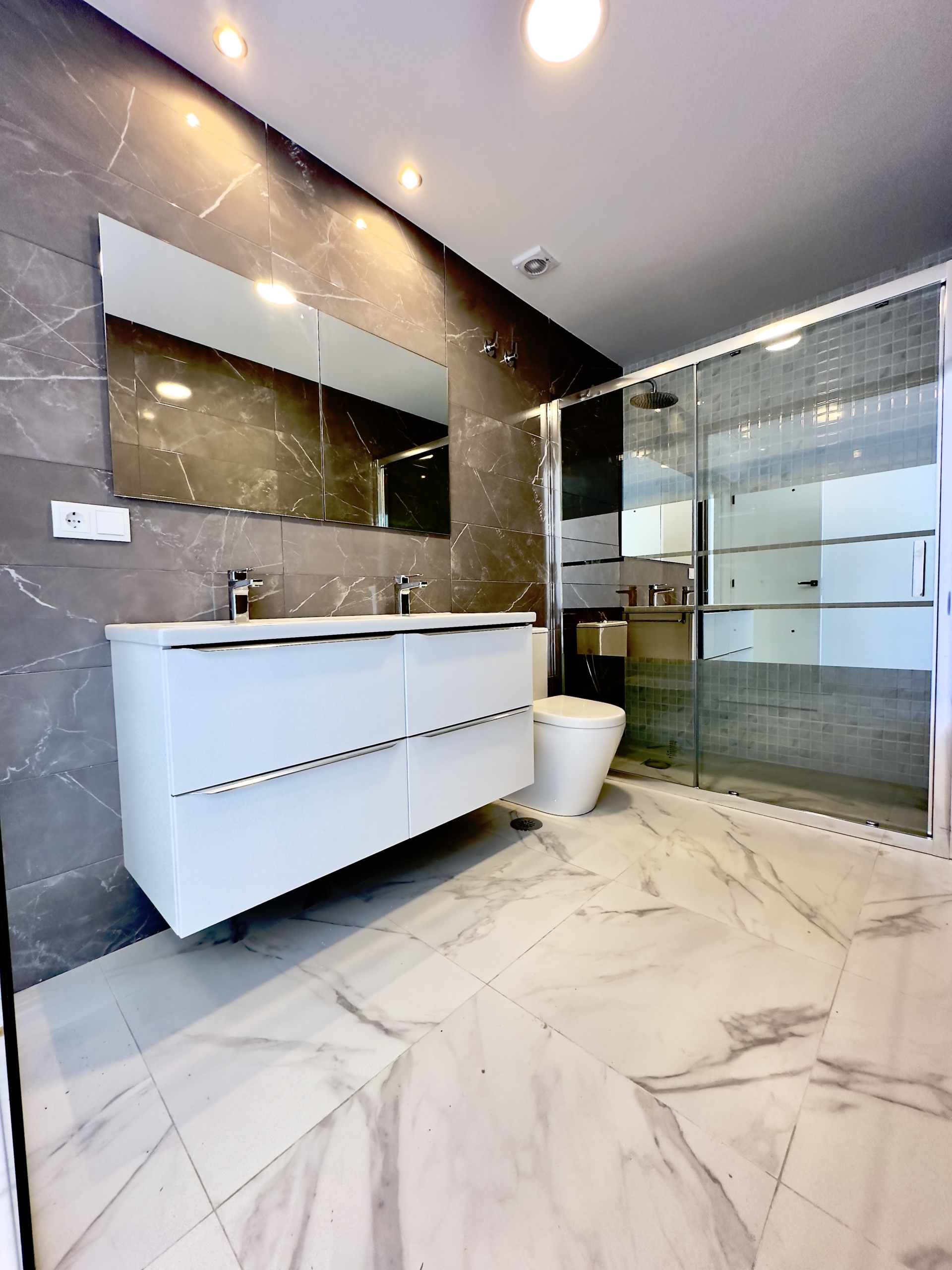 DP-100-98926472-01-17