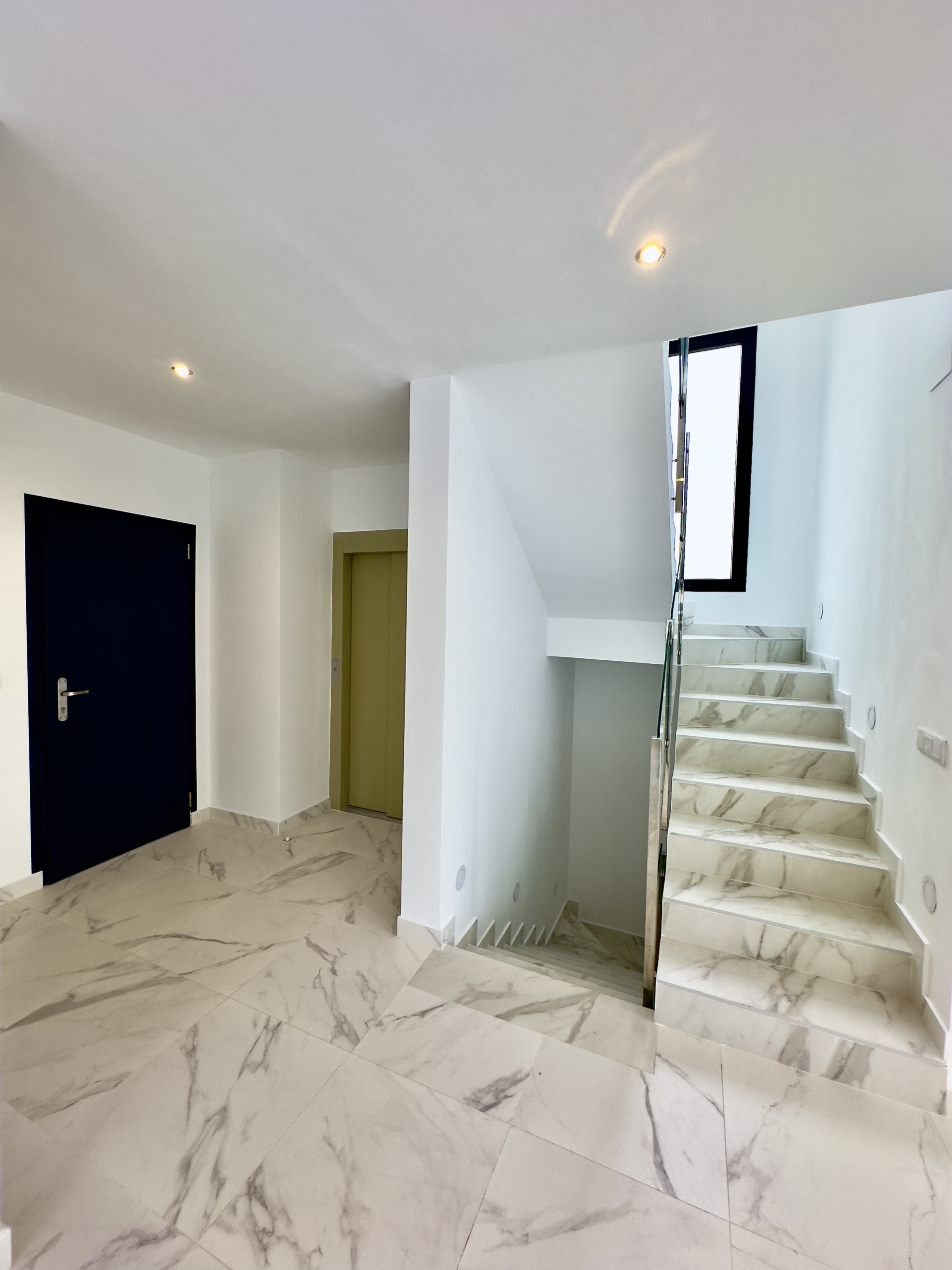 DP-100-98926472-01-19