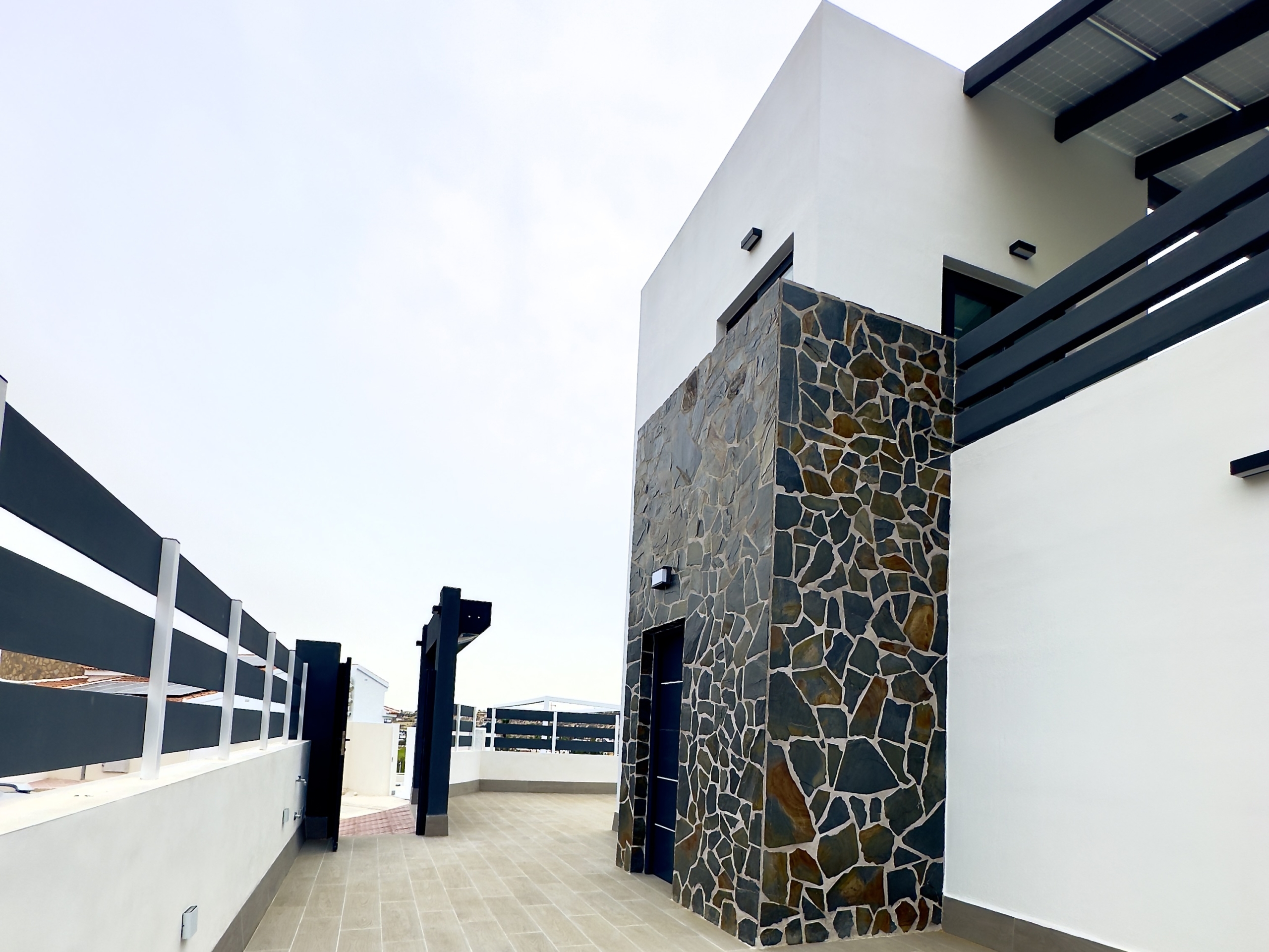 DP-100-98926472-01-3