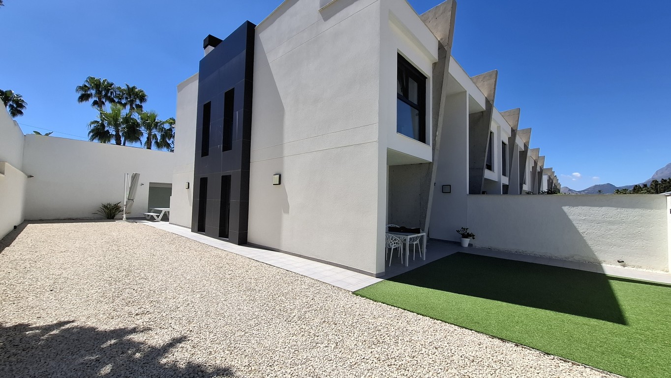 Villa for sale in Albir