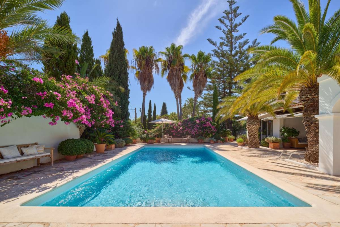 Villa for sale in Santa Eulalia