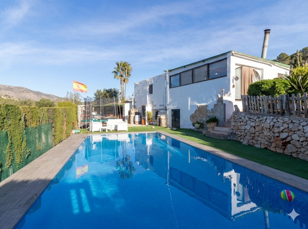 Finca for sale in Benissa