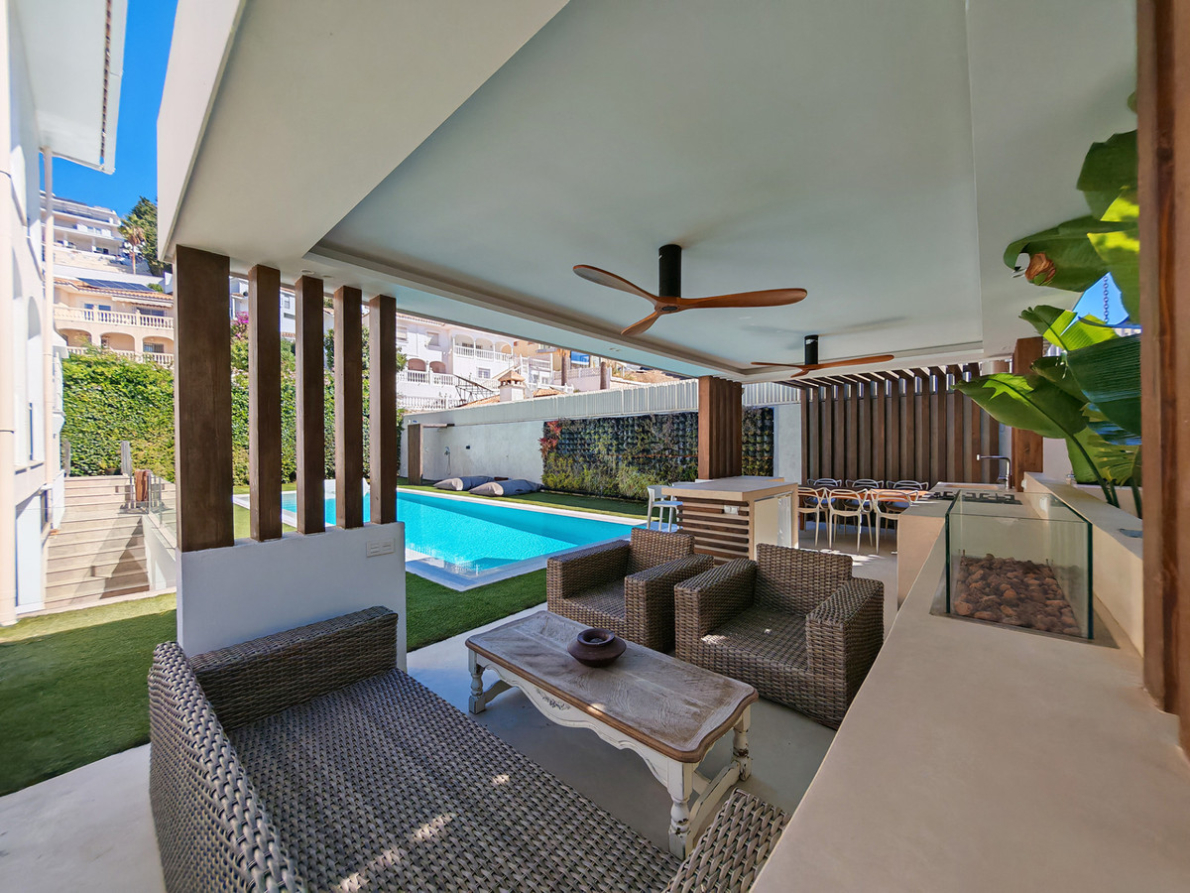 Villa for sale in Riviera del Sol