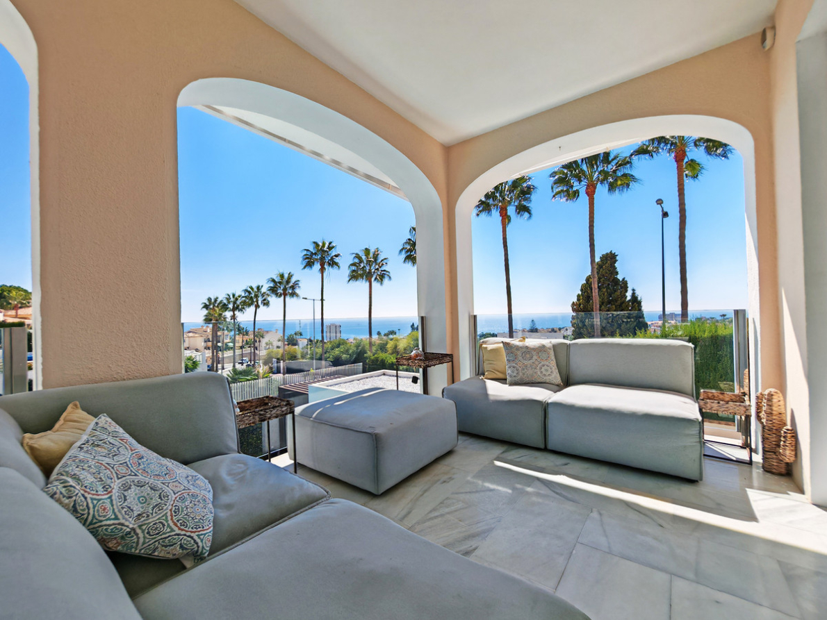 Villa for sale in Riviera del Sol