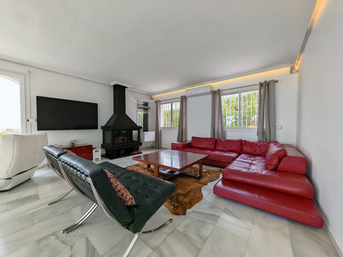 Villa for sale in Riviera del Sol