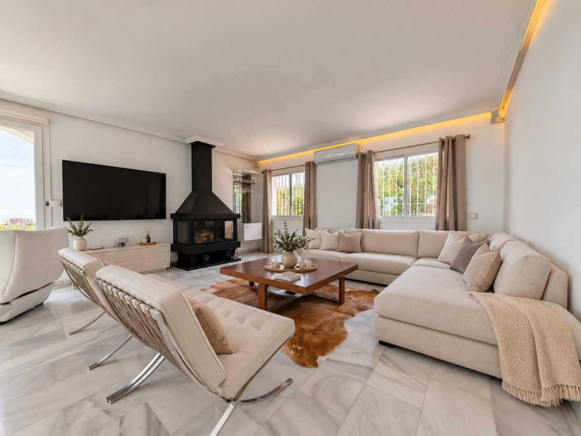 Villa for sale in Riviera del Sol