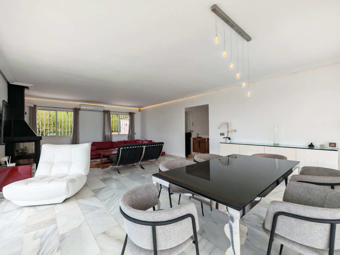 Villa for sale in Riviera del Sol