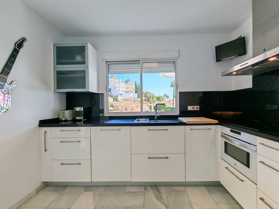 Villa for sale in Riviera del Sol